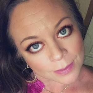 Meet your Posher, Regina